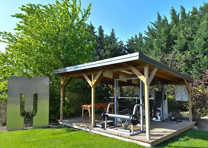 Les Carmes And Spa
